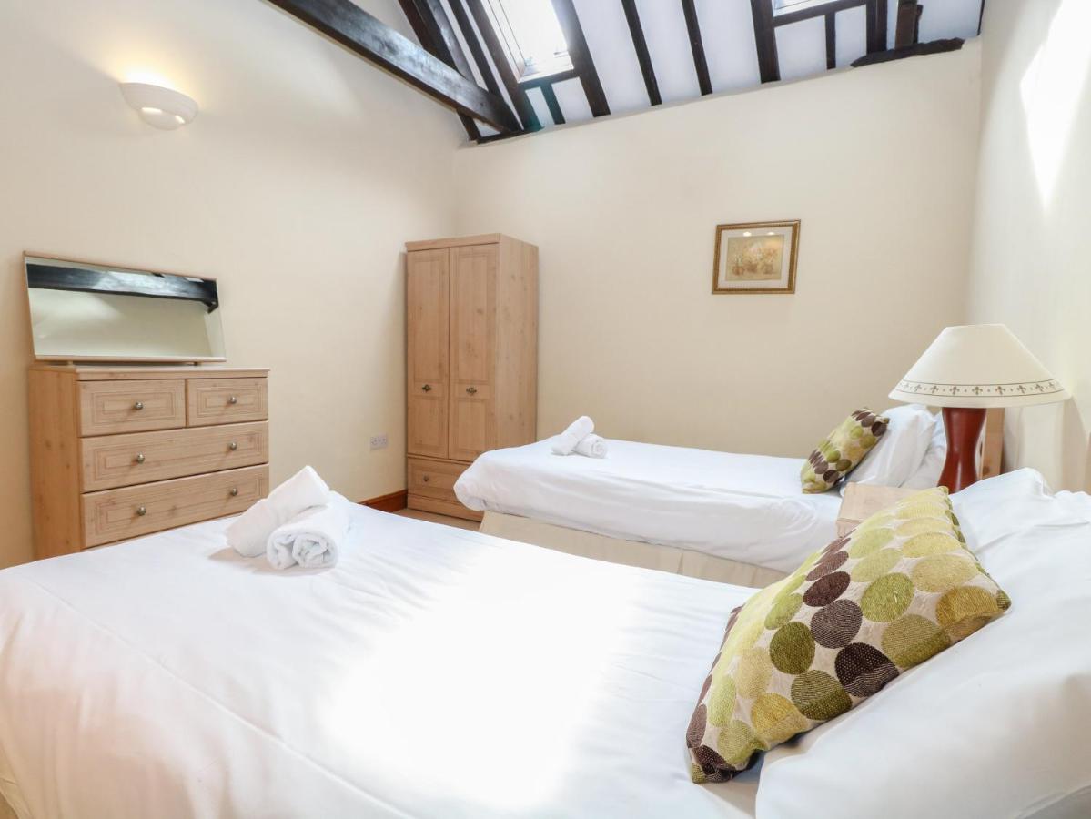 Pear Tree Villa Wood Norton Ngoại thất bức ảnh